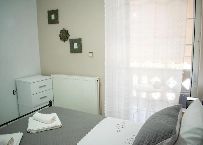 Eva's Residence, Family *