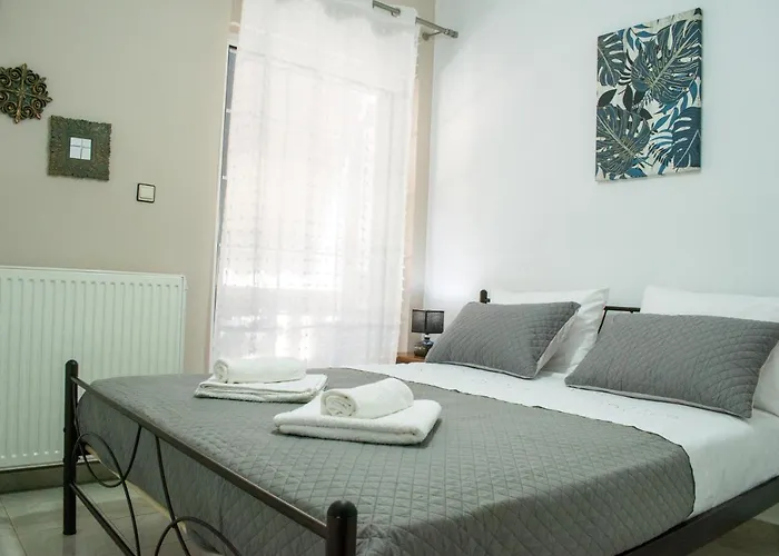 Eva's Residence, Family *