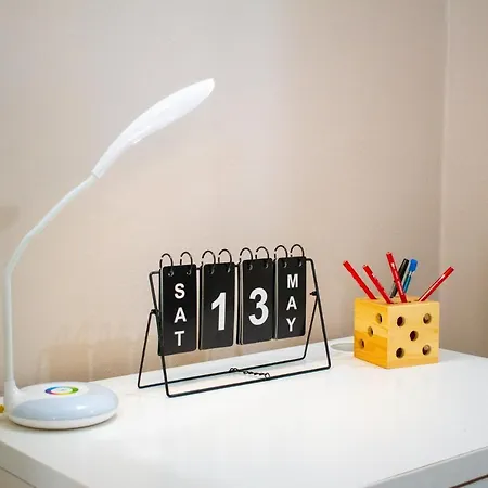 Eva's Residence, Family * Ханья