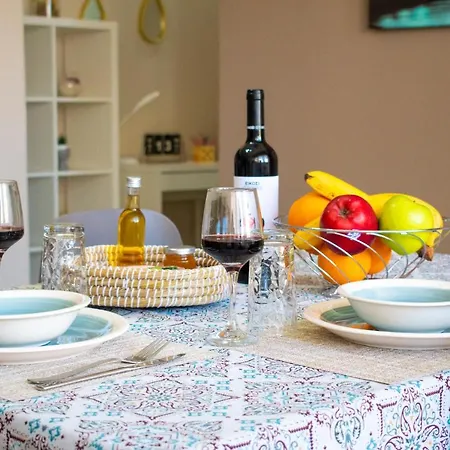 Eva's Residence, Family شقة