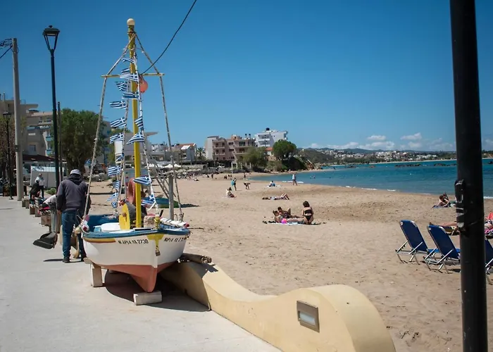 Eva's Residence, Family *